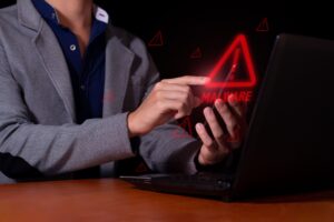 malware blog arkentec homem recebe ameaça de malware